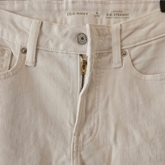 76 OLD NAVY O.G STRAIGHT HIGH RISE WHITE JEANS PETITE SIZE 4P - Picture 3 of 6